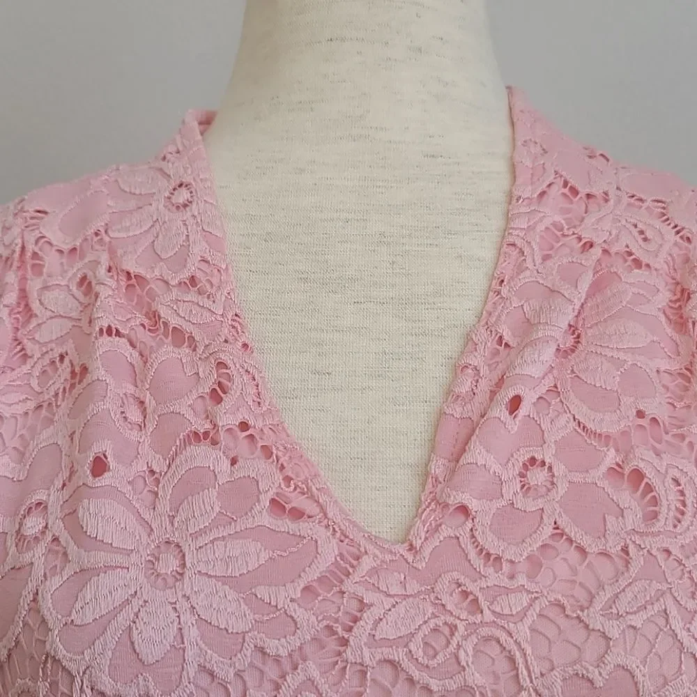 PLUS SIZE, INVESTMENTS TOP - Picture 6 of 8